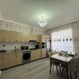 In Baku 96.0 m² house with 4.0 rooms is for sale - Image 5