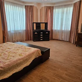 In Baku 164.0 m² apartment is for rent - Image 5