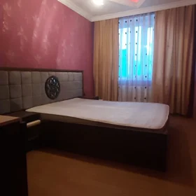 In Baku 70.0 m² apartment is for rent - Image 3