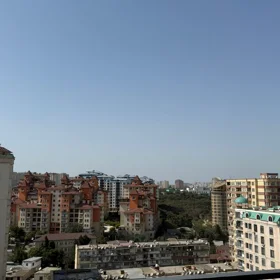 In Baku 155.0 m² apartment is for sale - Image 5