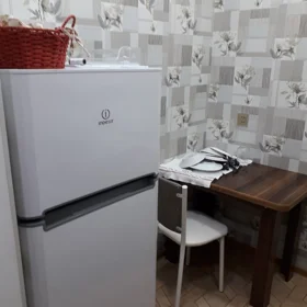 In Baku 65.0 m² apartment is for rent - Image 4