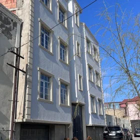 In Baku 115.0 m² apartment is for sale - Image 3