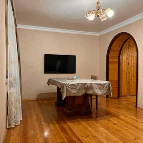 In Göyçay 130.0 m² apartment is for sale - Image 4