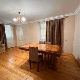 In Göyçay 130.0 m² apartment is for sale - Image 5