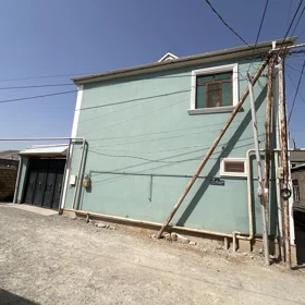 In Baku 175.0 m² house with 5.0 rooms is for sale - Image 2