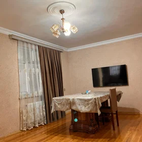 In Göyçay 130.0 m² apartment is for sale - Image 3