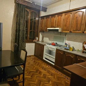 In Baku 95.0 m² apartment is for sale - Image 4