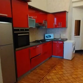 In Baku 80.0 m² apartment is for rent - Image 3