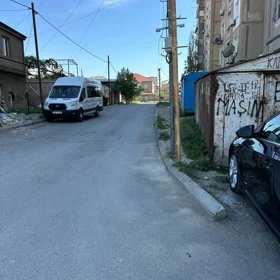 In Baku 140.0 m² house with 5.0 rooms is for sale - Image 2