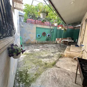 In Baku 140.0 m² house with 5.0 rooms is for sale - Image 5