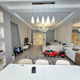 In Baku 145.0 m² apartment is for sale - Image 2