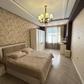 In Baku 145.0 m² apartment is for sale - Image 3