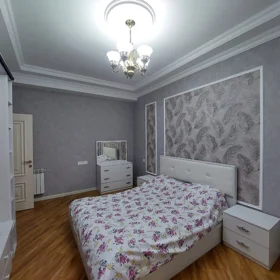 In Baku 75.0 m² apartment is for rent - Image 5
