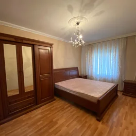 In Baku 80.0 m² apartment is for rent - Image 4