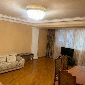 In Baku 78.0 m² apartment is for rent - Image 2