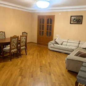 In Baku 78.0 m² apartment is for rent - Image 3