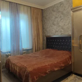 In Baku 84.0 m² house with 4.0 rooms is for sale - Image 3