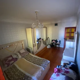 In Baku 80.0 m² apartment is for rent - Image 3