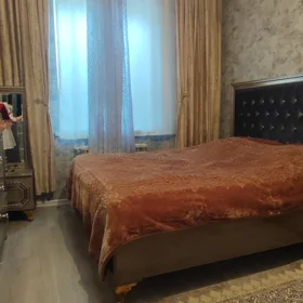In Baku 84.0 m² house with 4.0 rooms is for sale - Image 2