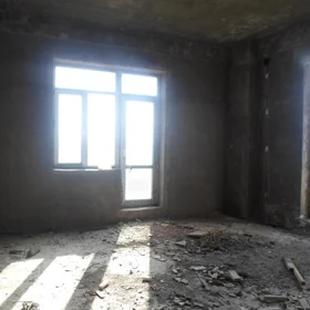 In Baku 92.0 m² apartment is for sale - Image 5