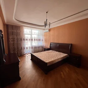 In Baku 150.0 m² apartment is for rent - Image 5