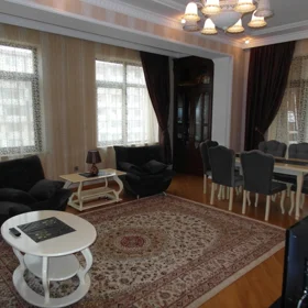 Baku-da 95.0 m2 mənzil kirayə verilir - Şəkil 2