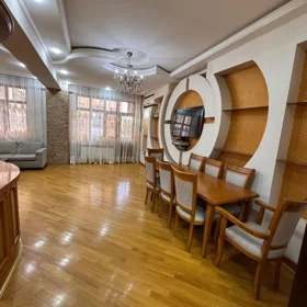 In Baku 120.0 m² apartment is for rent - Image 2