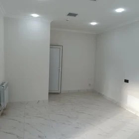 In Baku 24.0 m² commercial is for rent - Image 2