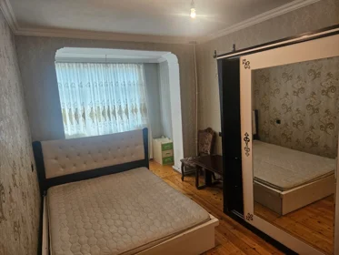 In Baku 65.0 m² apartment is for rent - Image 3