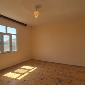 In Baku 50.0 m² house with 2.0 rooms is for sale - Image 3