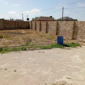 In Baku 340.0 m² house with 5.0 rooms is for sale - Image 2