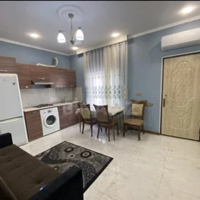 In Baku 40.0 m² house with 2.0 rooms is for rent - Image 3