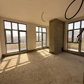In Baku 155.0 m² apartment is for sale - Image 2