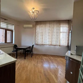 In Baku 85.0 m² apartment is for rent - Image 5