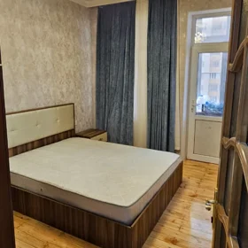 In Baku 98.0 m² apartment is for rent - Image 3