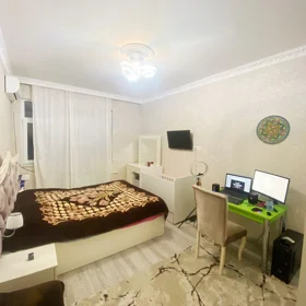 In Baku 70.0 m² apartment is for sale - Image 3