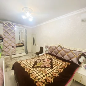 In Baku 70.0 m² apartment is for sale - Image 5