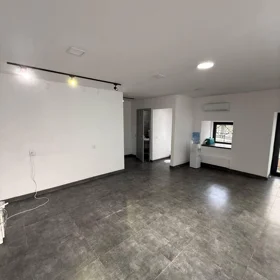 In nan 40.0 m² office is for rent - Image 2