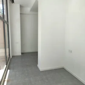 In Baku 35.0 m² commercial is for rent - Image 2