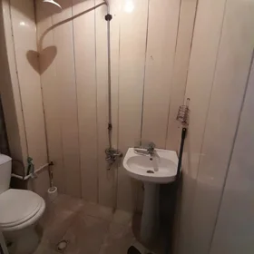 In Baku 45.0 m² apartment is for rent - Image 5