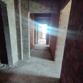 In Baku 92.0 m² apartment is for sale - Image 2