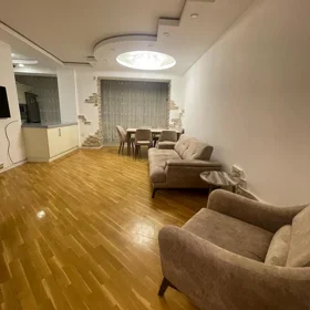In Baku 90.0 m² apartment is for rent - Image 3