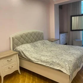 In Baku 90.0 m² apartment is for rent - Image 4