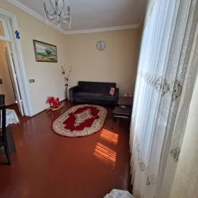 In Baku 70.0 m² apartment is for rent - Image 5