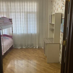 In Baku 104.0 m² apartment is for sale - Image 4