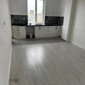 In Baku 76.0 m² apartment is for sale - Image 4