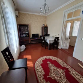 In Baku 70.0 m² apartment is for rent - Image 4