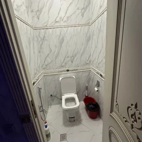 In Baku 90.0 m² apartment is for sale - Image 5