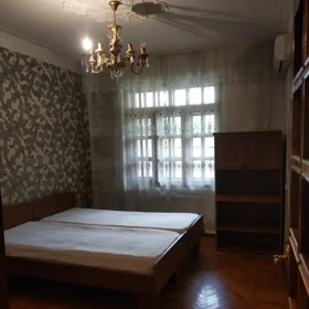 In Baku 80.0 m² apartment is for rent - Image 3