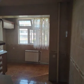 Baku-da 90.0 m2 mənzil kirayə verilir - Şəkil 2